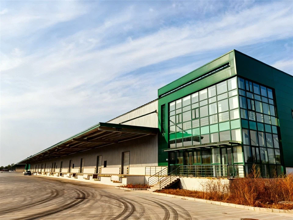 Acélszerkezeti logisztikai központ